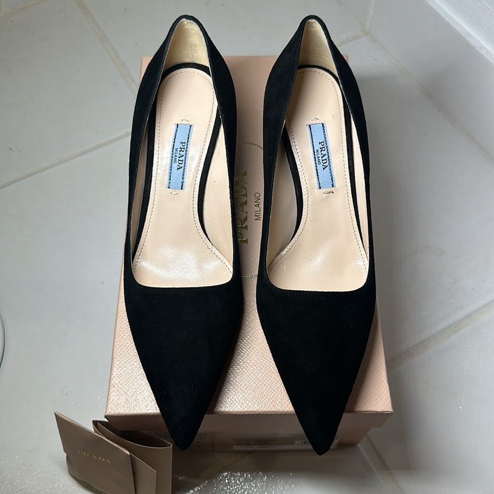 NWT NEW PRADA: CALZATURE DONNA Nero Suede Heels BRAND NEW